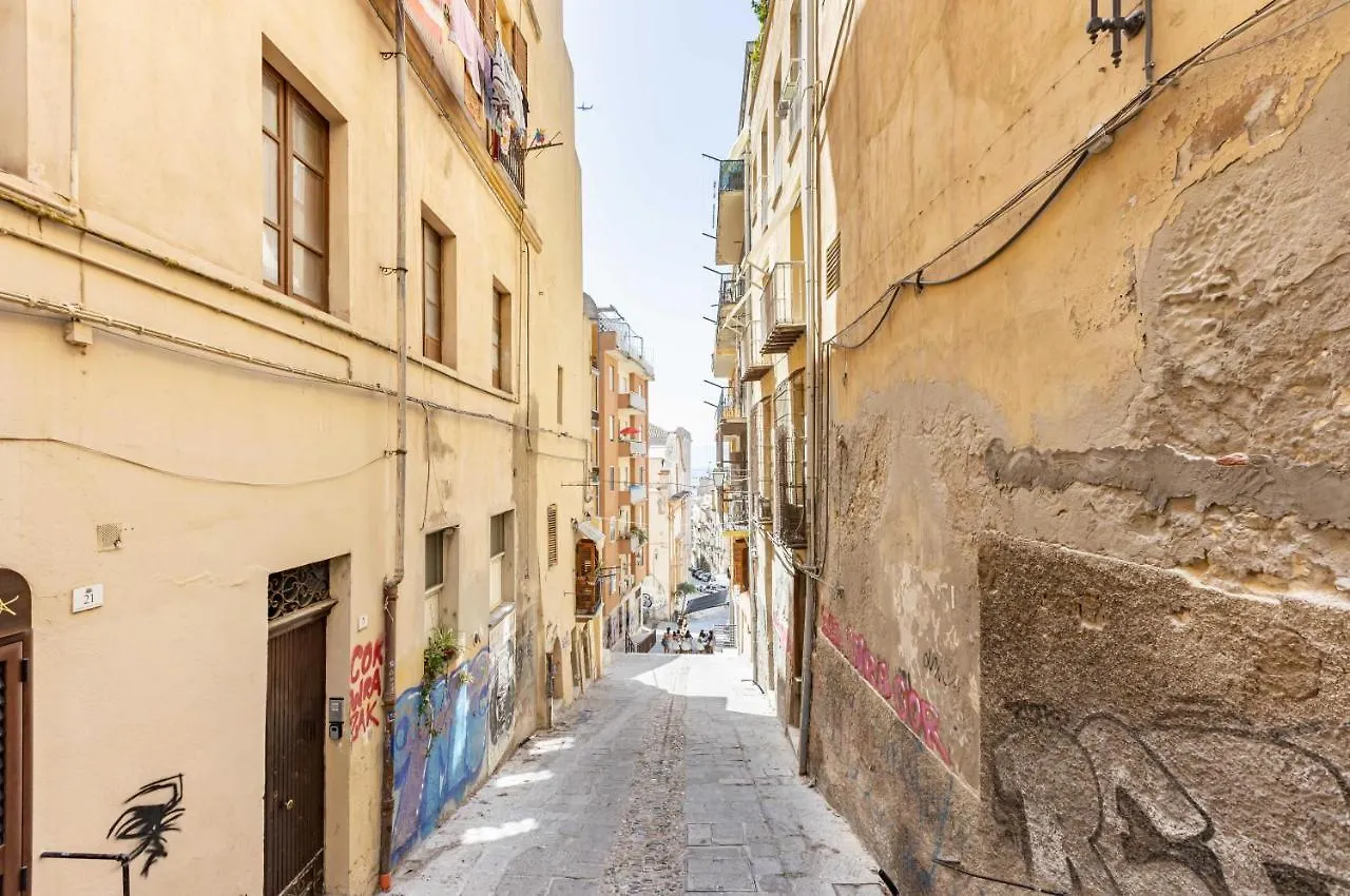 Apartment Scalette- Cagliari Historic Central Apartment!