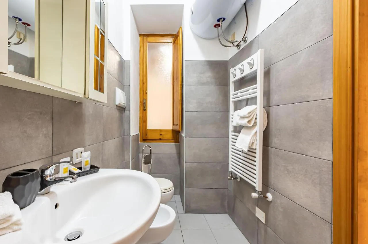 Scalette- Cagliari Historic Central Apartment! Apartment